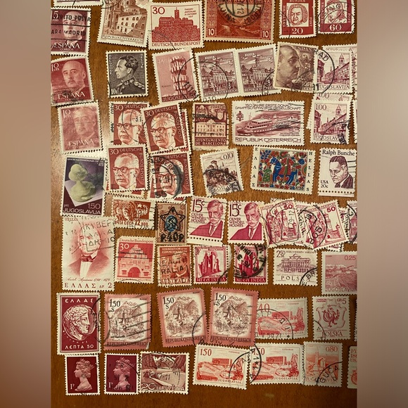 Vintage international & USA Postal Stamps - over 100 postmarked. Reds#1 - Picture 3 of 7